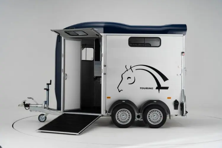 cheval liberté / debon touring country